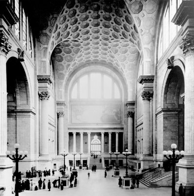 Pennsylvania Station, New York City, main waiting room- looking north, c.1910 by American Photographer